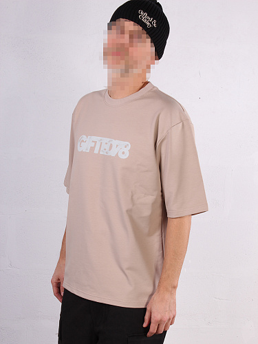 Футболка GIFTED78 25 LOGO 754 nude Футболка GIFTED78 25 LOGO 754 nude